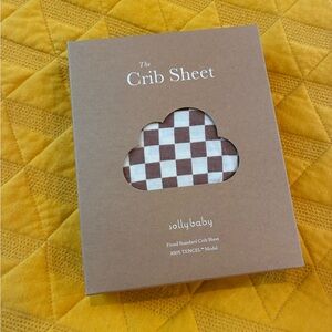 Solly Baby Crib Sheet in Mocha Chequer